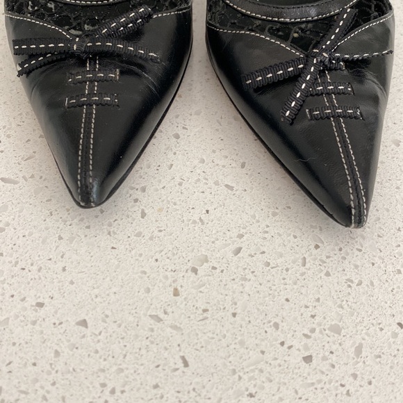 Tempting Vintage Fishnet Prada Pumps. - Picture 8 of 11